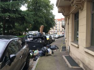 Une autre violence pour le quartier Nouvelle-Ville (hier rue Antoine) : la conteneurisation, progrès et salubrité pour Metz selon Dominique Gros 